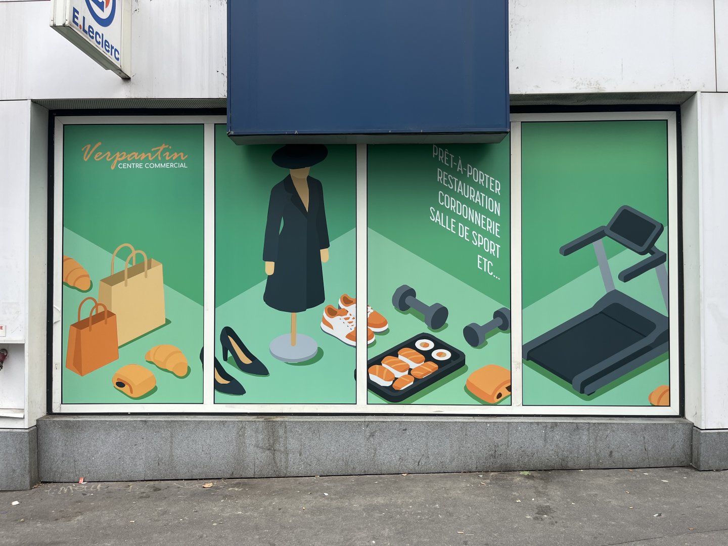 Adhésif sur vitrine